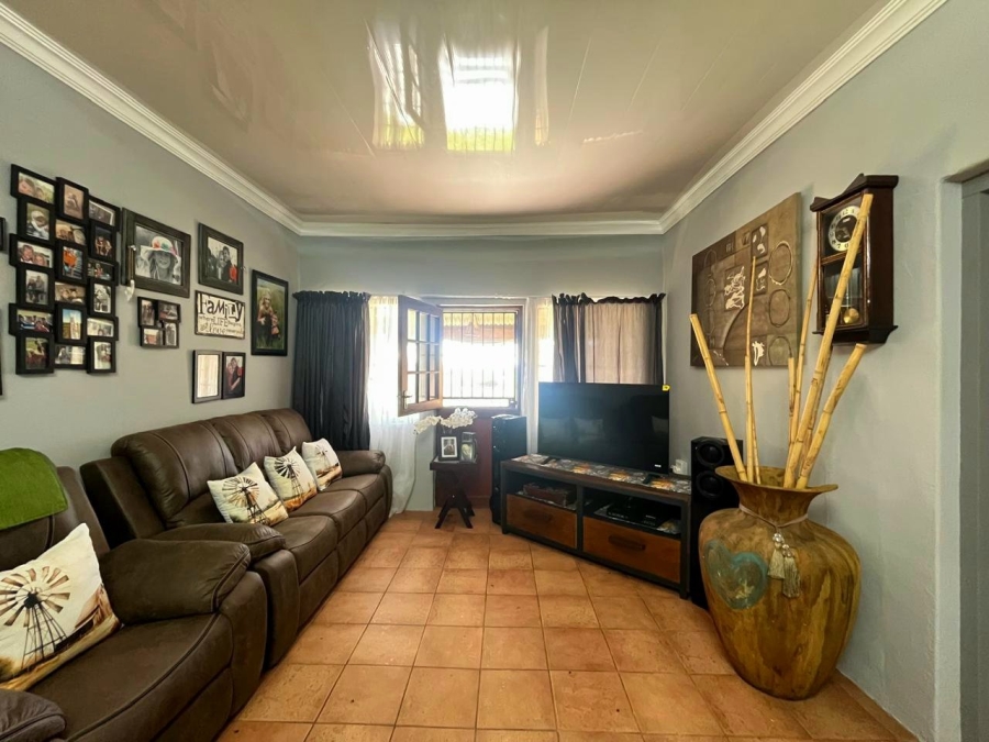 3 Bedroom Property for Sale in Upington Rural Northern Cape